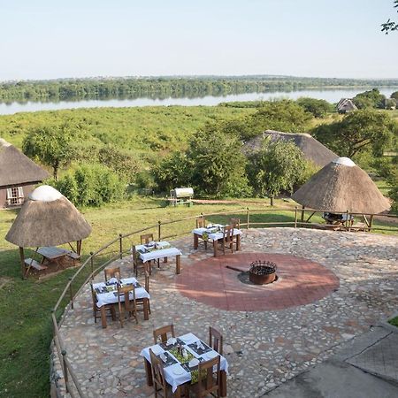 Twiga Safari Lodge Paraa エクステリア 写真